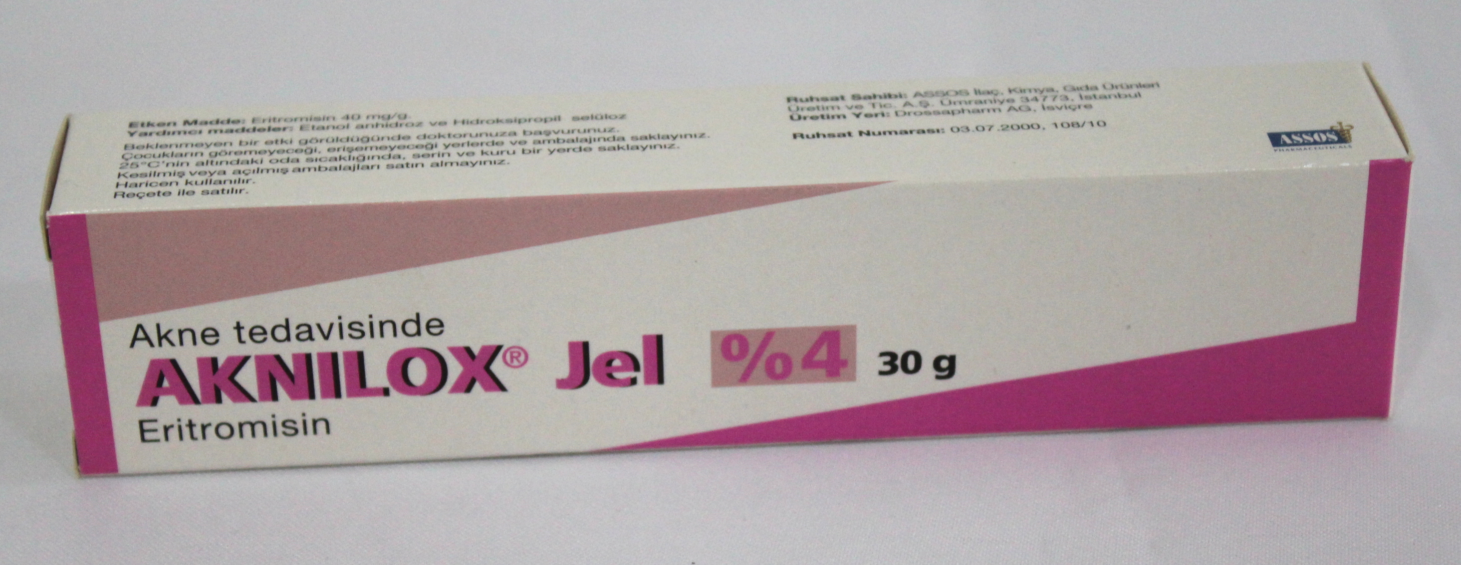 Aknilox Gel 4%